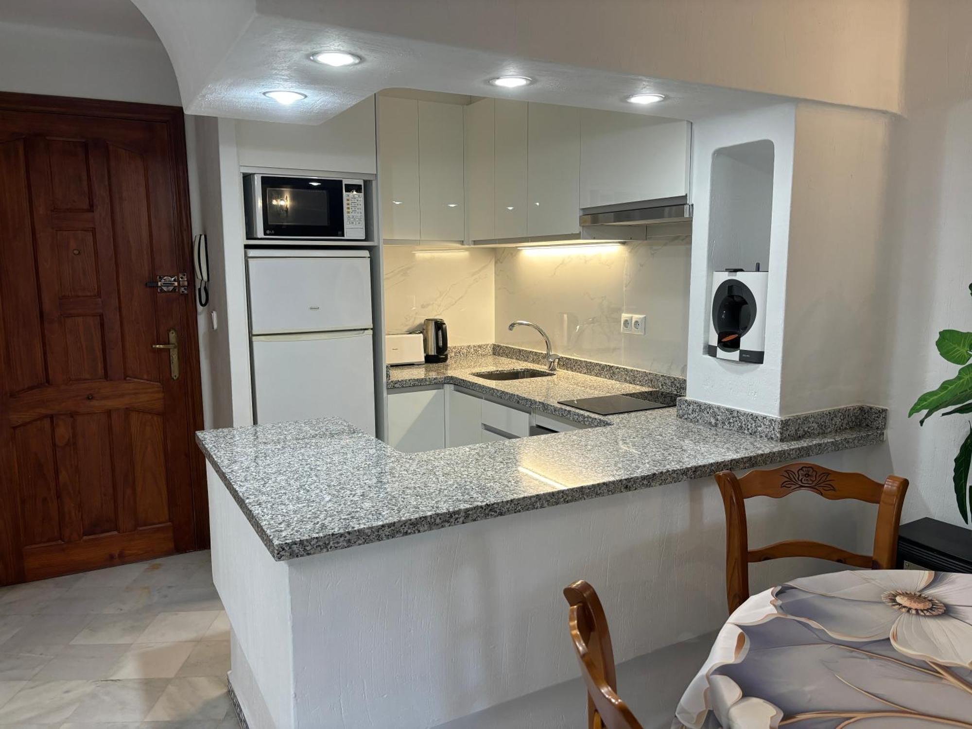 Aldea Del Mar Apartment ตอร์เรเวียคา ภายนอก รูปภาพ
