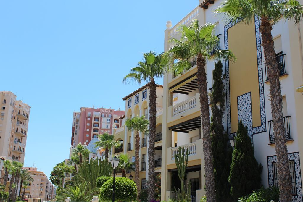 Aldea Del Mar Apartment ตอร์เรเวียคา ภายนอก รูปภาพ