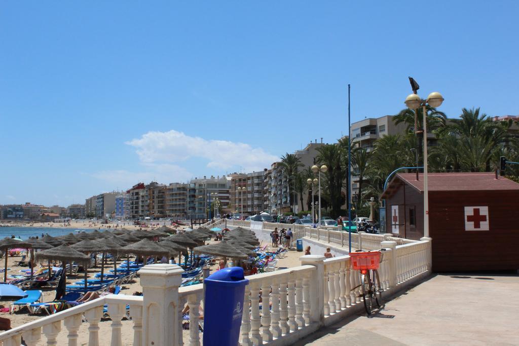 Aldea Del Mar Apartment ตอร์เรเวียคา ภายนอก รูปภาพ